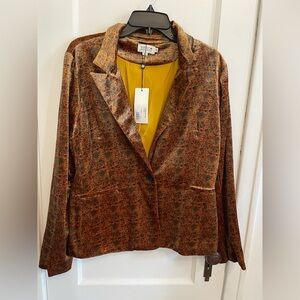 Molly Bracken velvet blazer. Size XL. NWT.